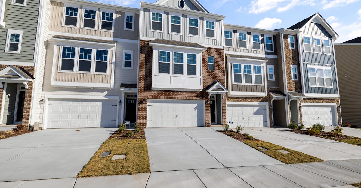 What is the best furniture for staging a house?